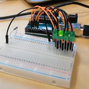 Arduino aansluiten en programmeren